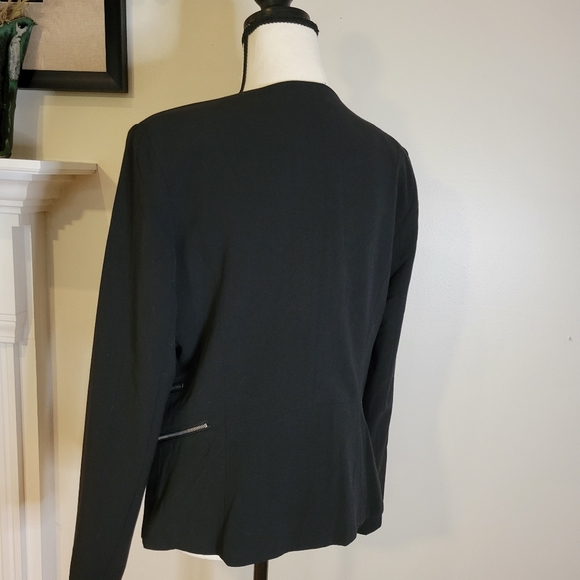 Premise Studio Zipper Detailed Blazer - Picture 5 of 8